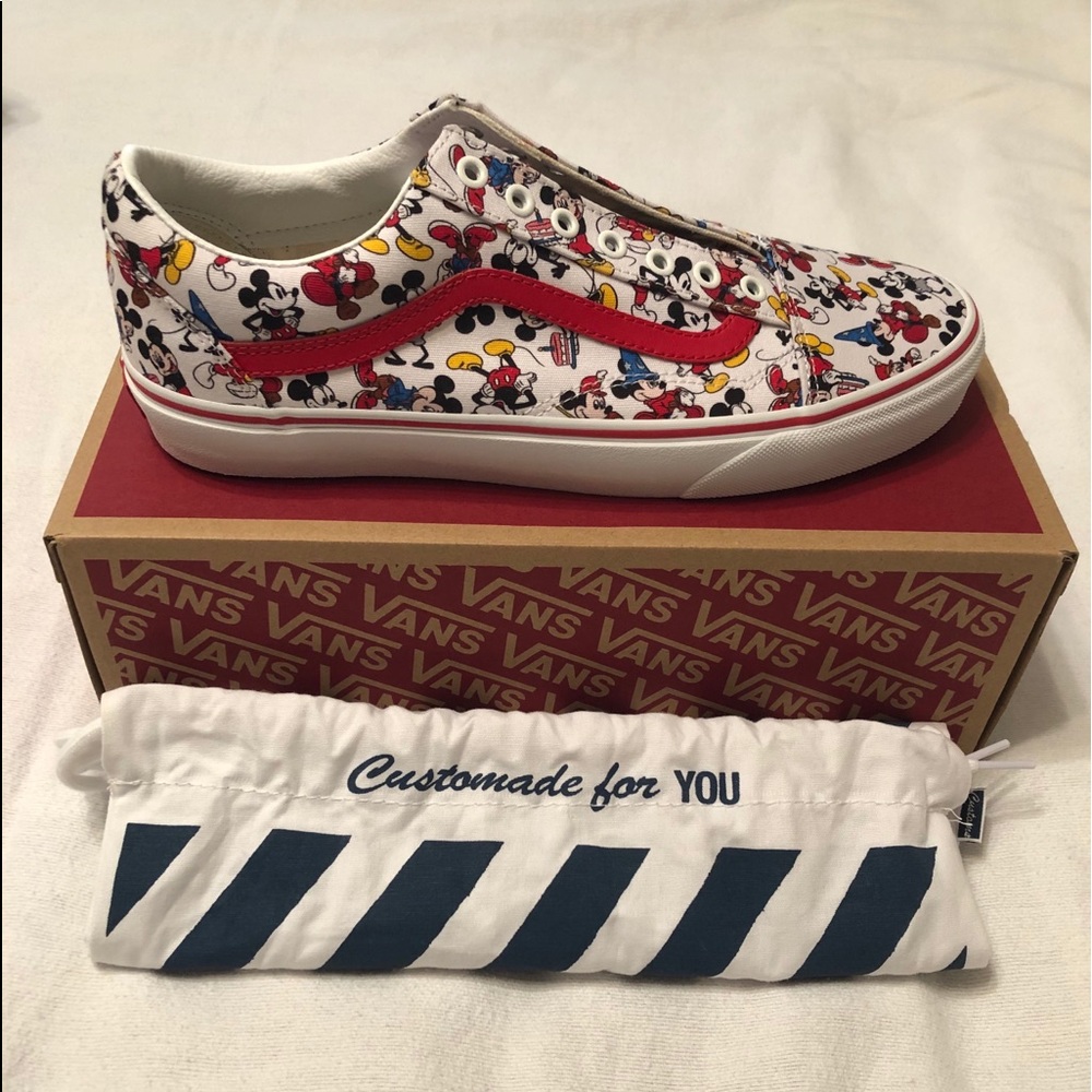 New mens size 10.5 Custom Disney VANS COLLECTORS 1 of 1. ( NO BOX )